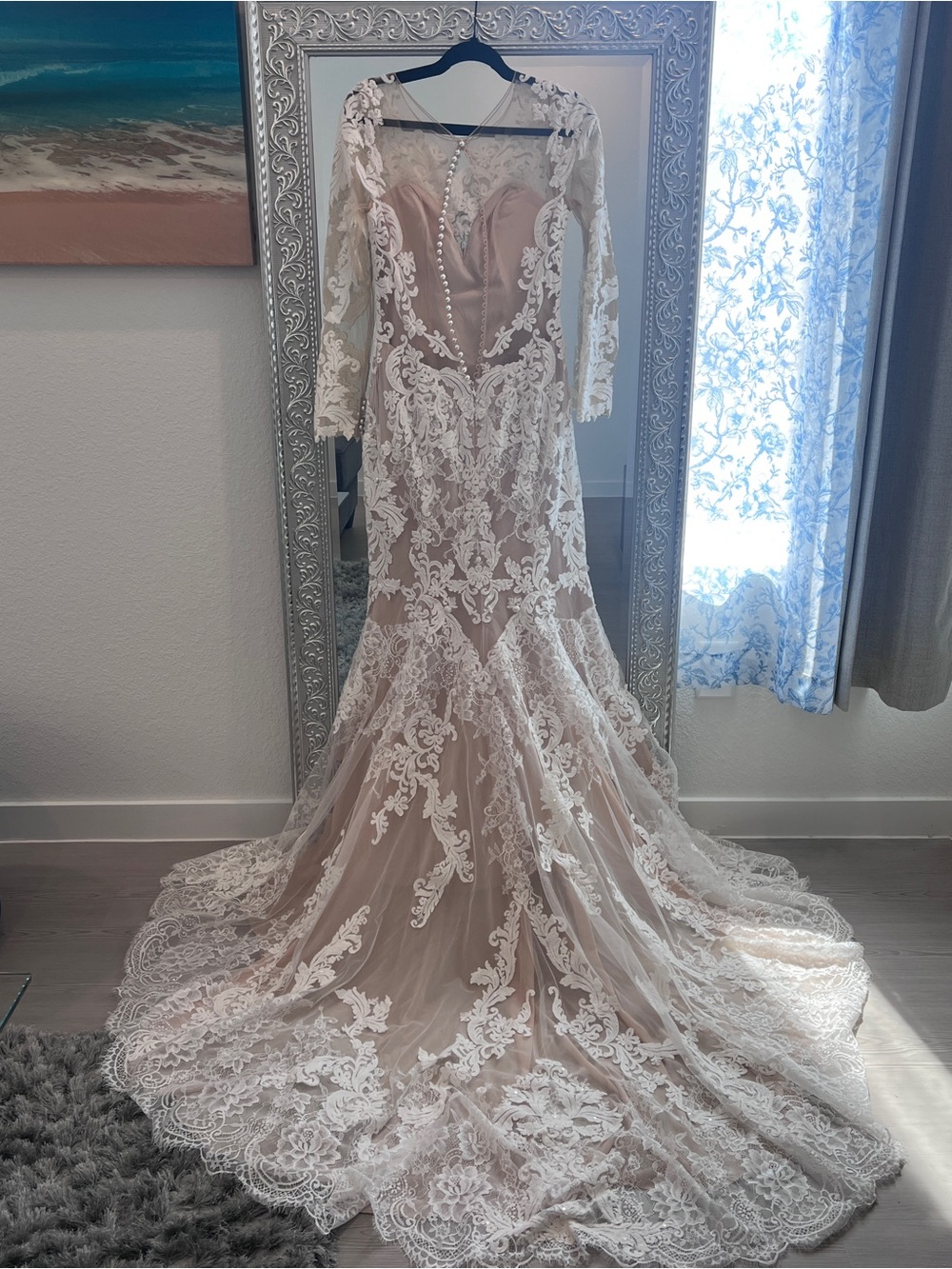 Elegant Demetrios mermaid wedding dress - Picture 3 of 16